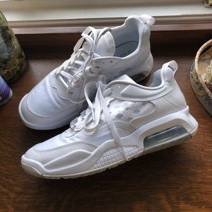 NIKE JUMP-MAN 000 23